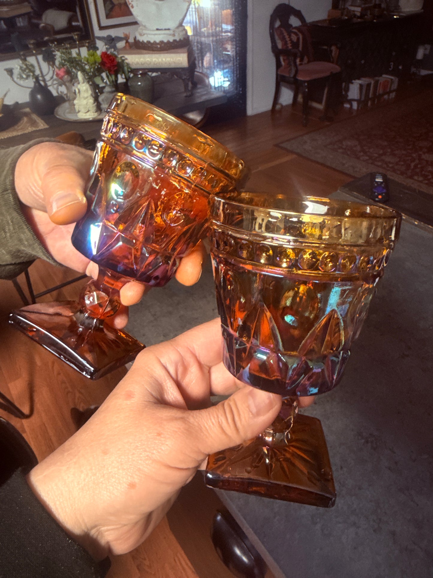 Iridescence Amber Goblets with Broche Doily