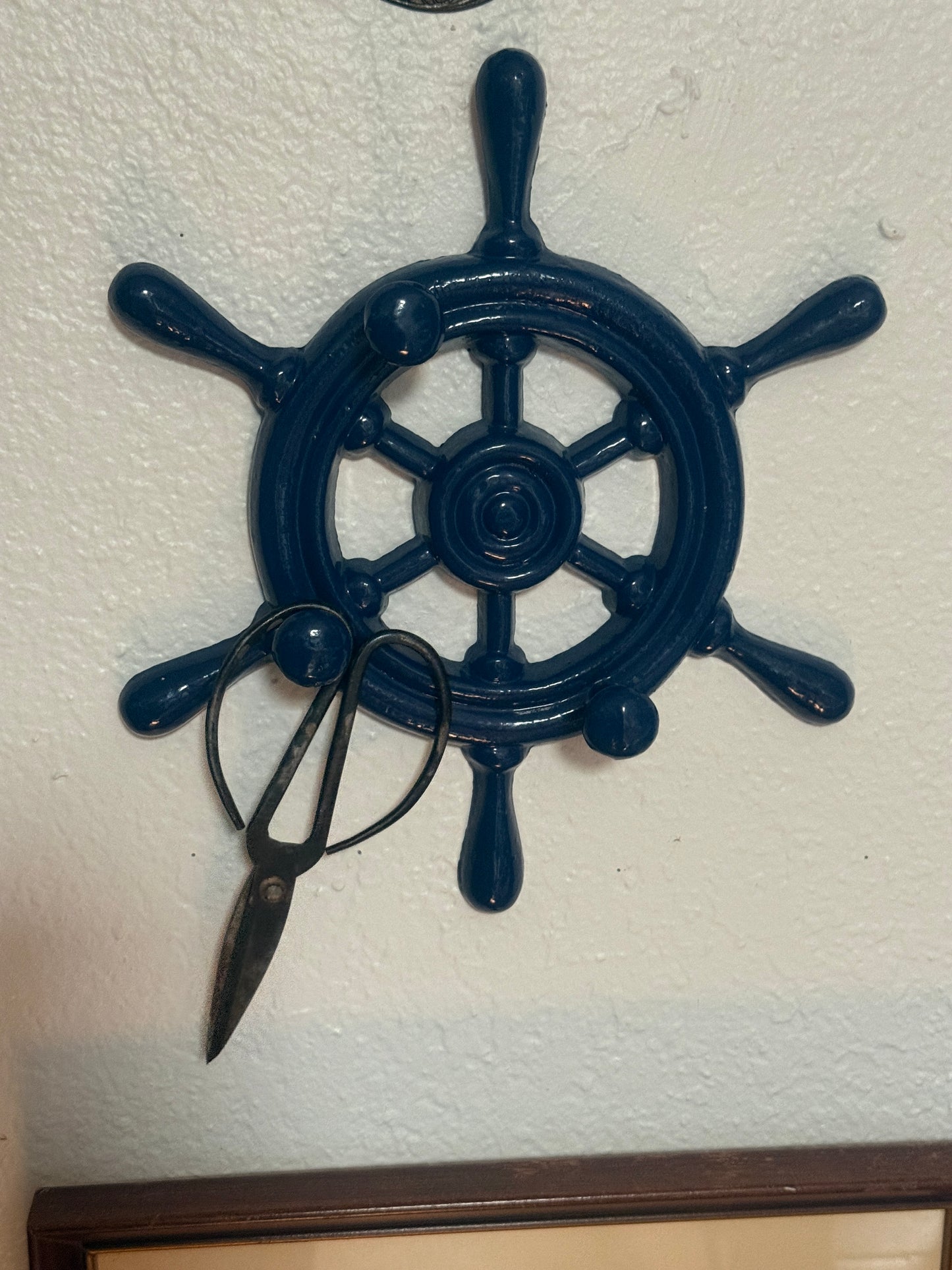 Ship Wheel with hooks