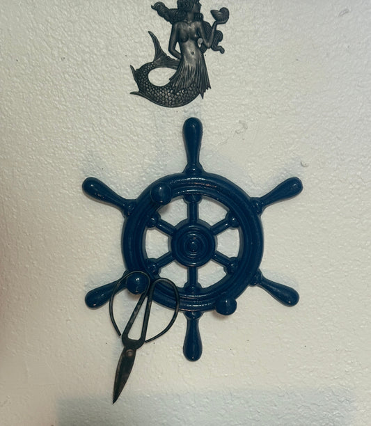 Ship Wheel with hooks