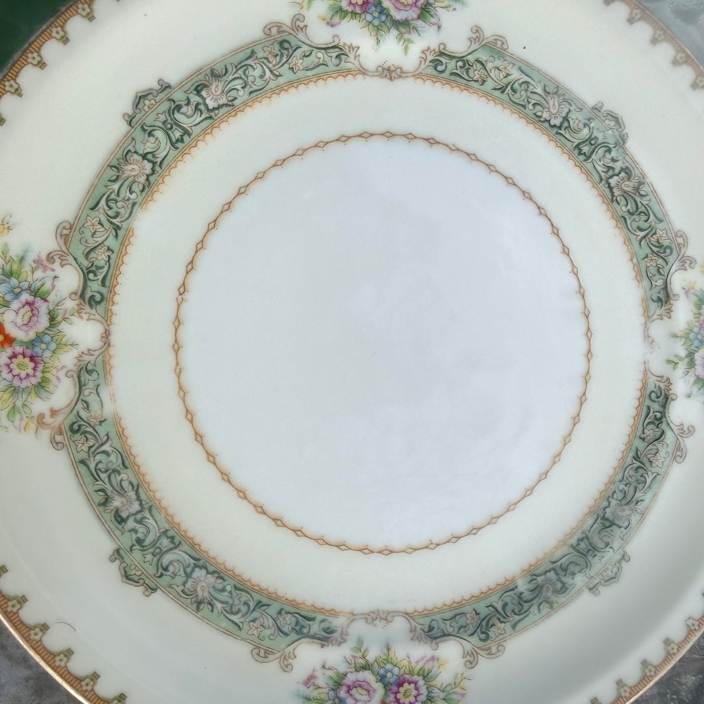 Dexter Plate